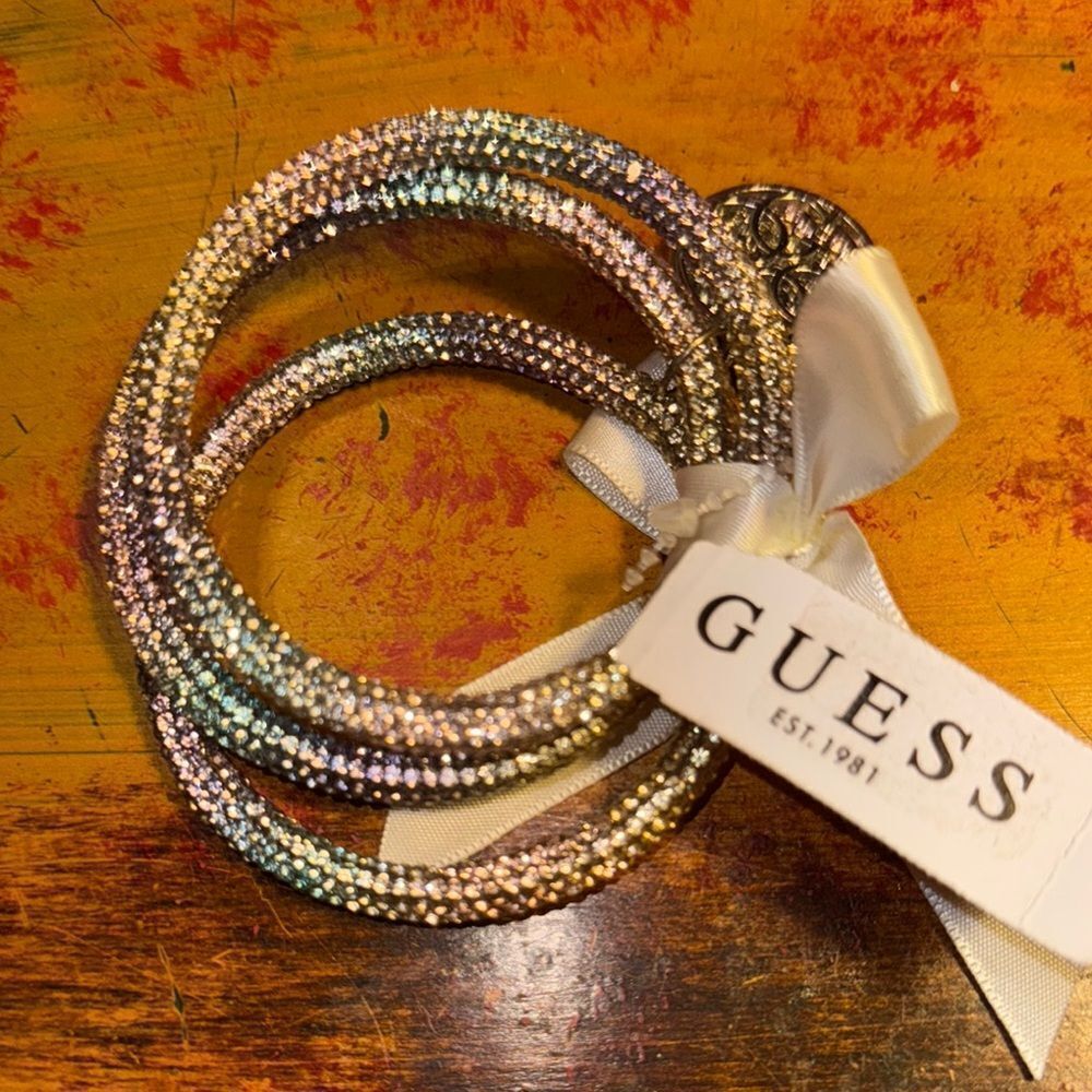 Guess multi color bracelet Set